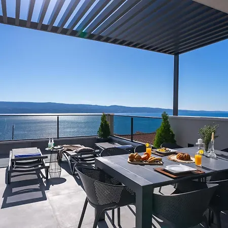 빌라 New Seaview Gabriel With Private Heated Pool And A Hot-tub