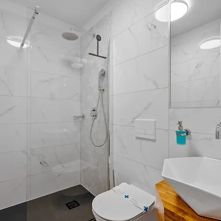 New Seaview Gabriel With Private Heated Pool And A Hot-tub 빌라 *