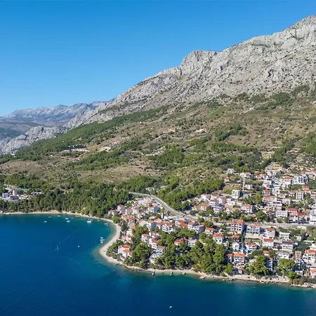 New Seaview Gabriel With Private Heated Pool And A Hot-tub