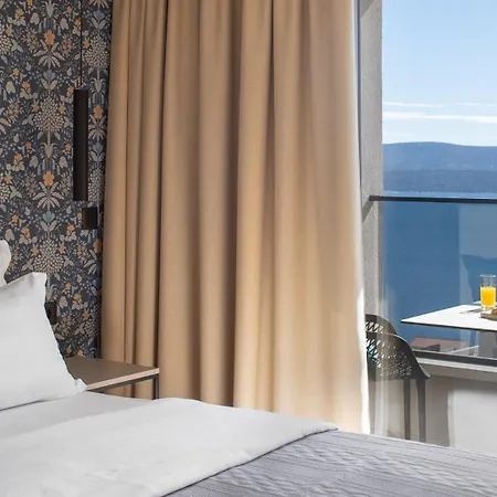 New Seaview Gabriel With Private Heated Pool And A Hot-tub 빌라 *