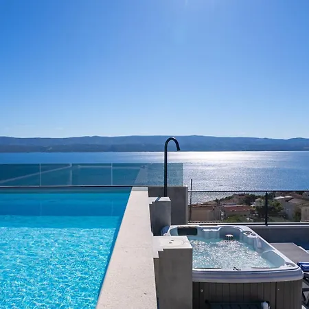 New Seaview Gabriel With Private Heated Pool And A Hot-tub 빌라 *